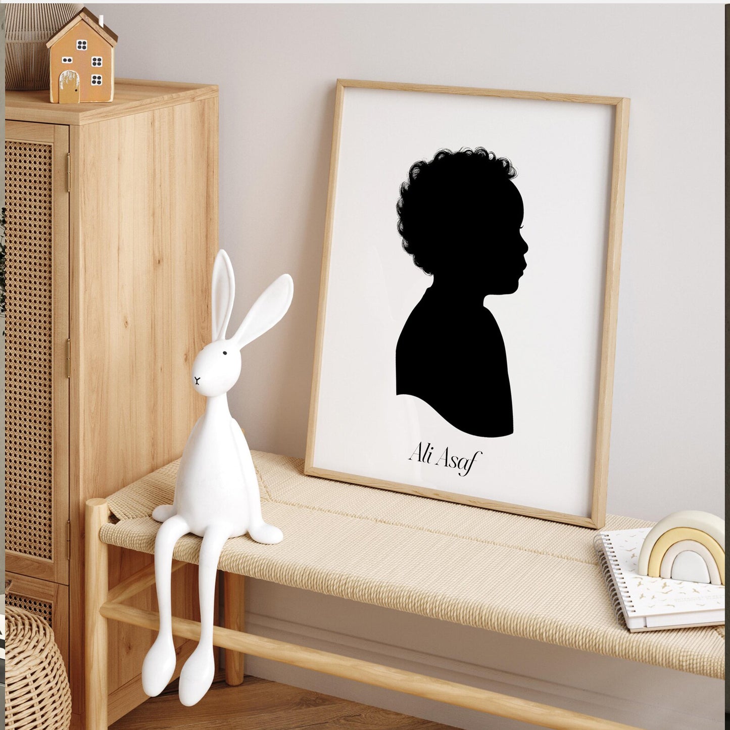Kişiye Özel Çocuk Silüet Tablosu – Minimal Portre Tasarımı